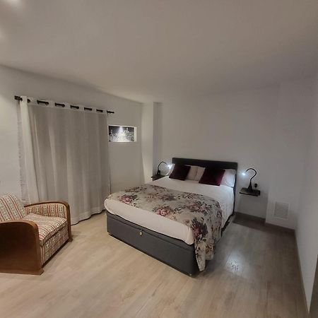 Turistic Girona - Piso De 1, 2 O 3 Habitaciones Zewnętrze zdjęcie