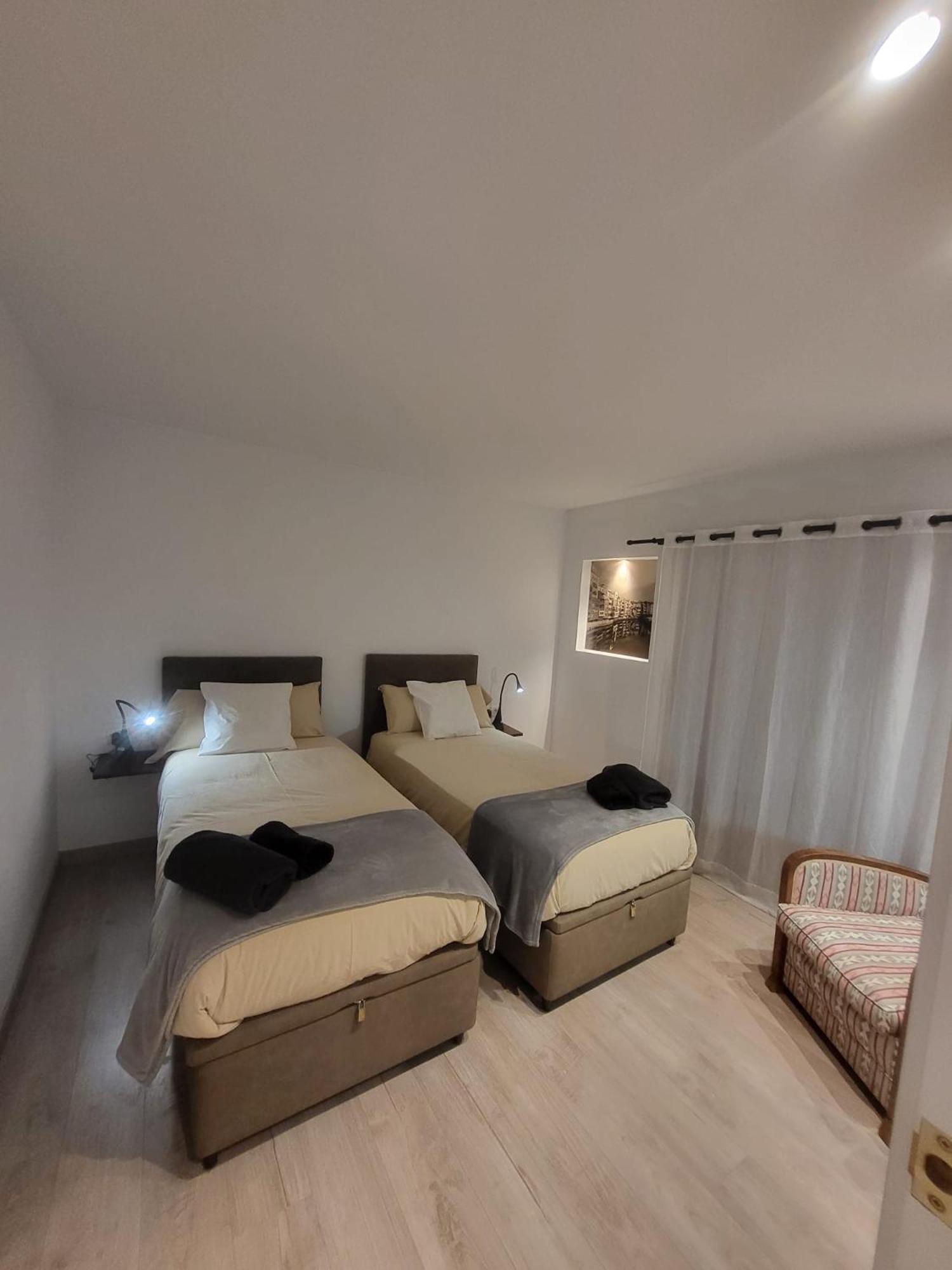 Turistic Girona - Piso De 1, 2 O 3 Habitaciones Zewnętrze zdjęcie